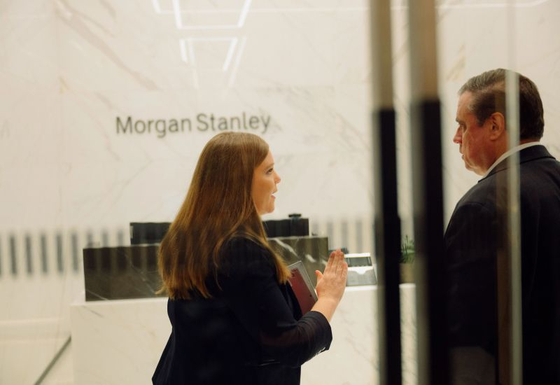 OpenAI ще събере допълнителни 10 милиарда долара от частни инвеститори, за да покрие разходите за изкуствен интелект.