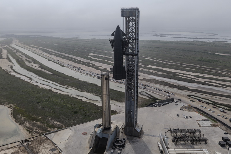 SpaceX пренесе старта на гигантската ракетна система Starship V3 на 21 май