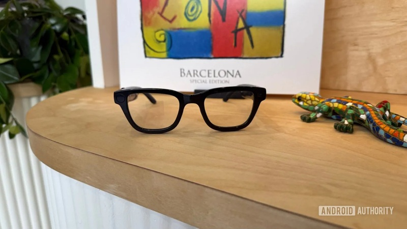Топ‑мениджърът на Google обясни защо през 2013 г. проектът Google Glass се провали