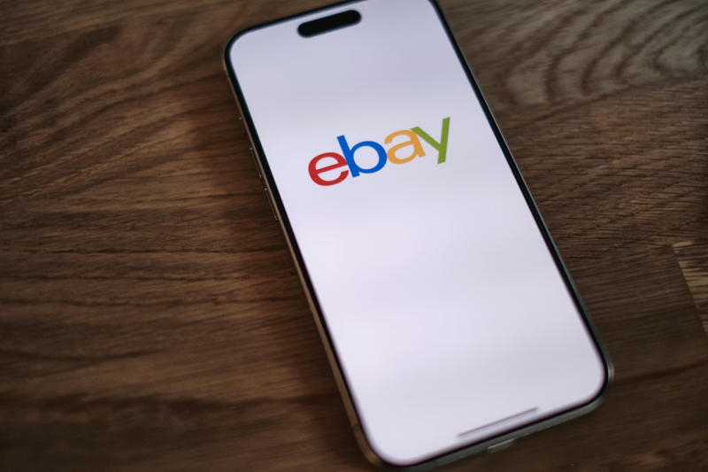 Ebay отхвърли намалена и неблагоприятна сделка на GameStop за покупката на 56 млрд. долара
