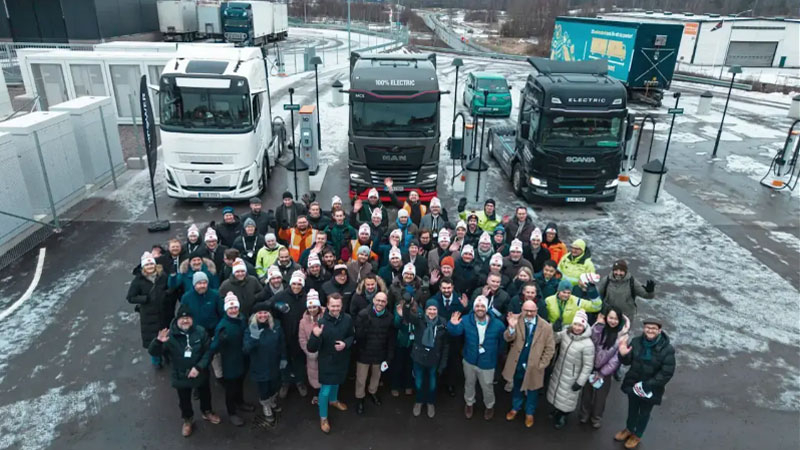 Щатия представи 1,2-моТ зарядно за електрически автомобили – а студът не пречи.