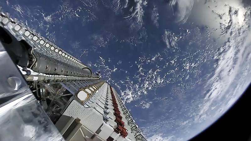 Гугъл обсъжда със SpaceX инсталирането на орбитални центрове за данни в рамките на своята инициатива Suncatcher