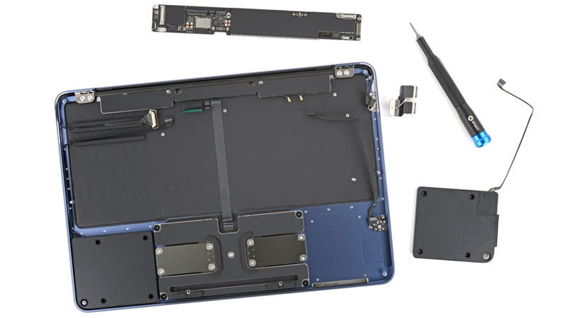 iFixit анализираха MacBook Neo и го сметнаха за най‑удобния за ремонт сред лаптопите на Apple