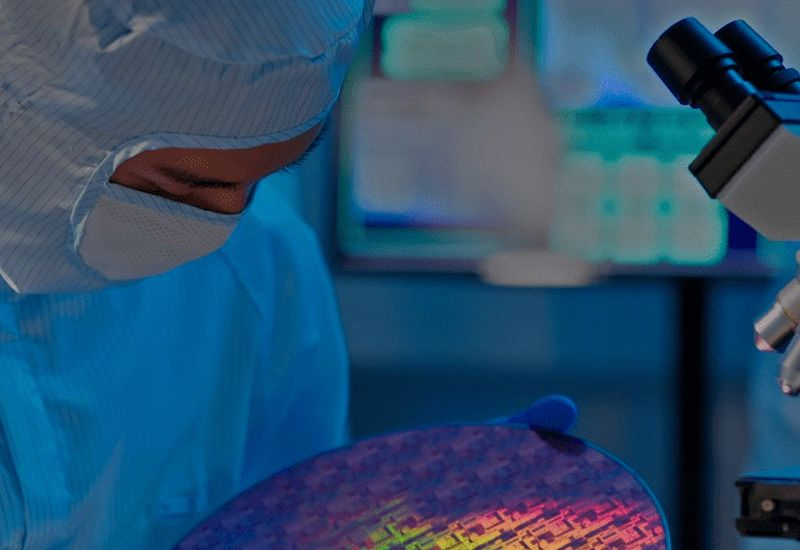 азиатските фирми инвестират 136 млн долара за строеж на фабрики за производство на чипове, ускорявайки темпът на развитие на индустрията за изкуствен интелект.