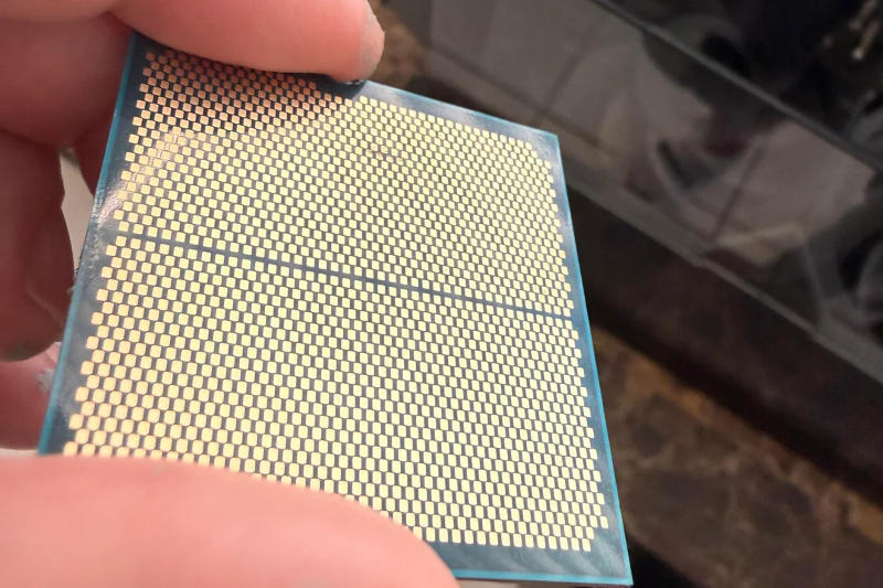 BIOS‑обновлението се оказа безполезно: Ryzen 7 9800X3D продължава да пада на дънни платки ASRock