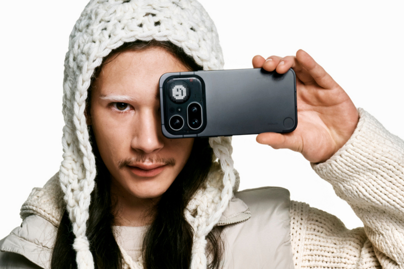 Nothing издаде нови модели телефони Phone (4a) и Phone (4a) Pro, оборудвани с подобрена подсветка и по-висока цена.