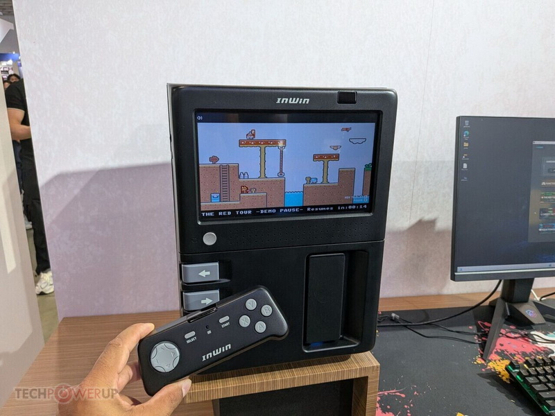InWin представи корпуса GX‑285, оборудован с вграден ретро приставка и 10-инчов екран.