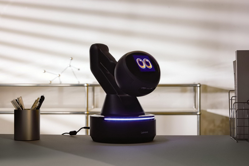 Lenovo показа „очен топъл“ – прототип на AI-робот помощник Workmate с вграден проекторен модул и изкуствен интелект