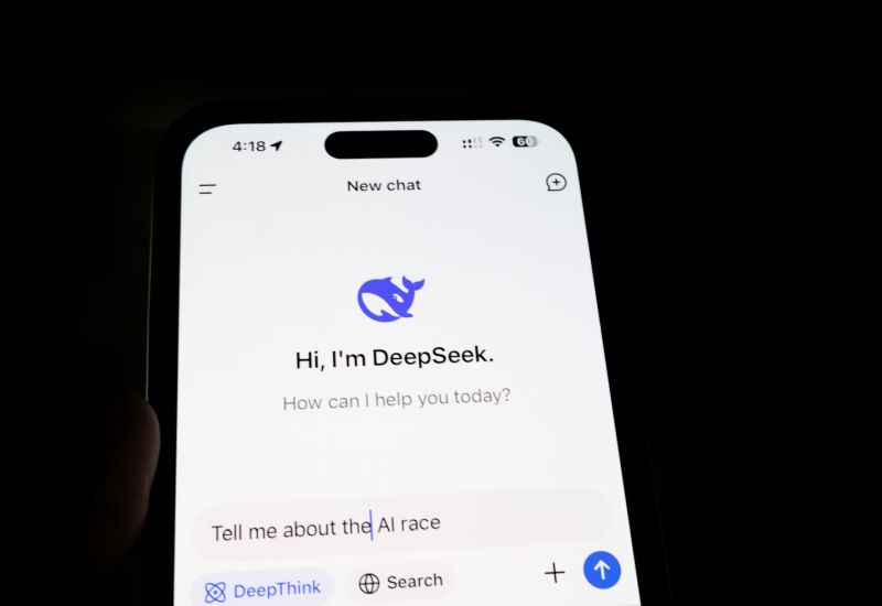 Антропик обвинява три китайски компании в „дистилиране“ на своите AI модели