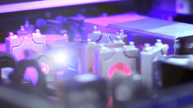 Дойче Телеком проведе успешен тест на квантувана телепортиране през градския интернет в Берлин