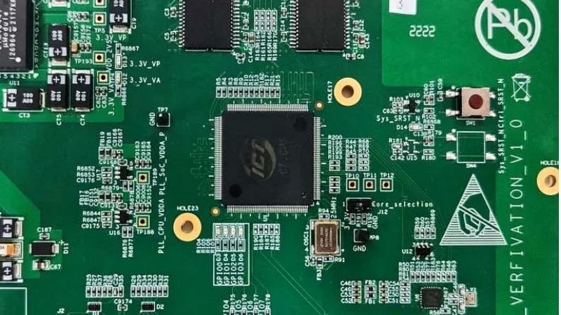 ИИ‑агент създаде пълен RISC‑V процесор за 12 часа, използвайки само заявка от 219 думи